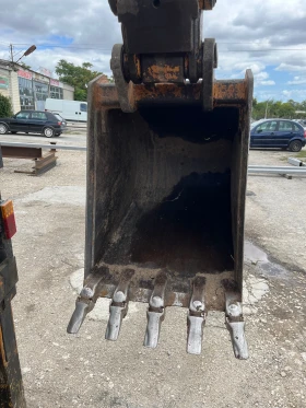 Багер Case 695SR, снимка 16