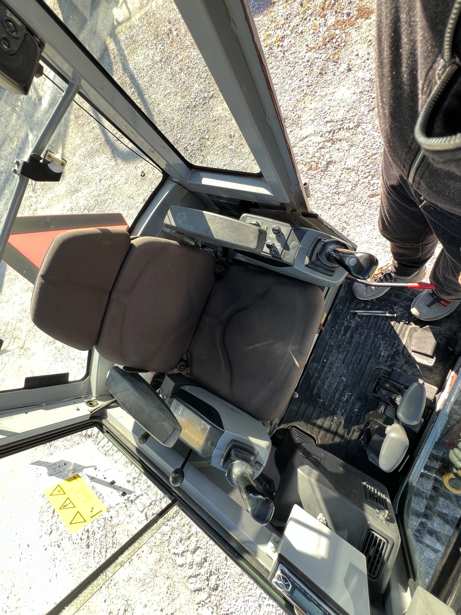  Bobcat 1.8-,  , ,  | Mobile.bg   13