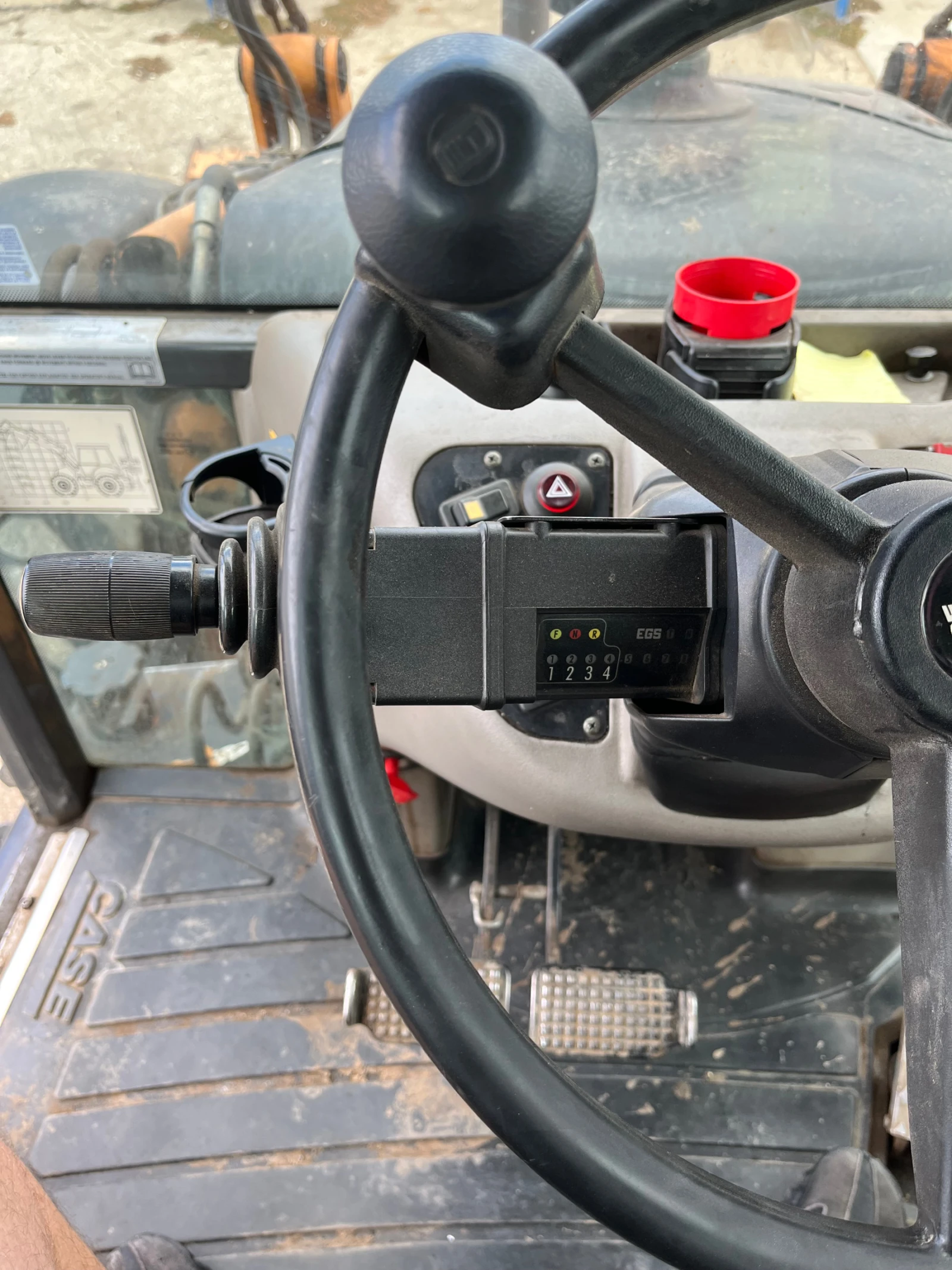  Case 695SR | Mobile.bg   11