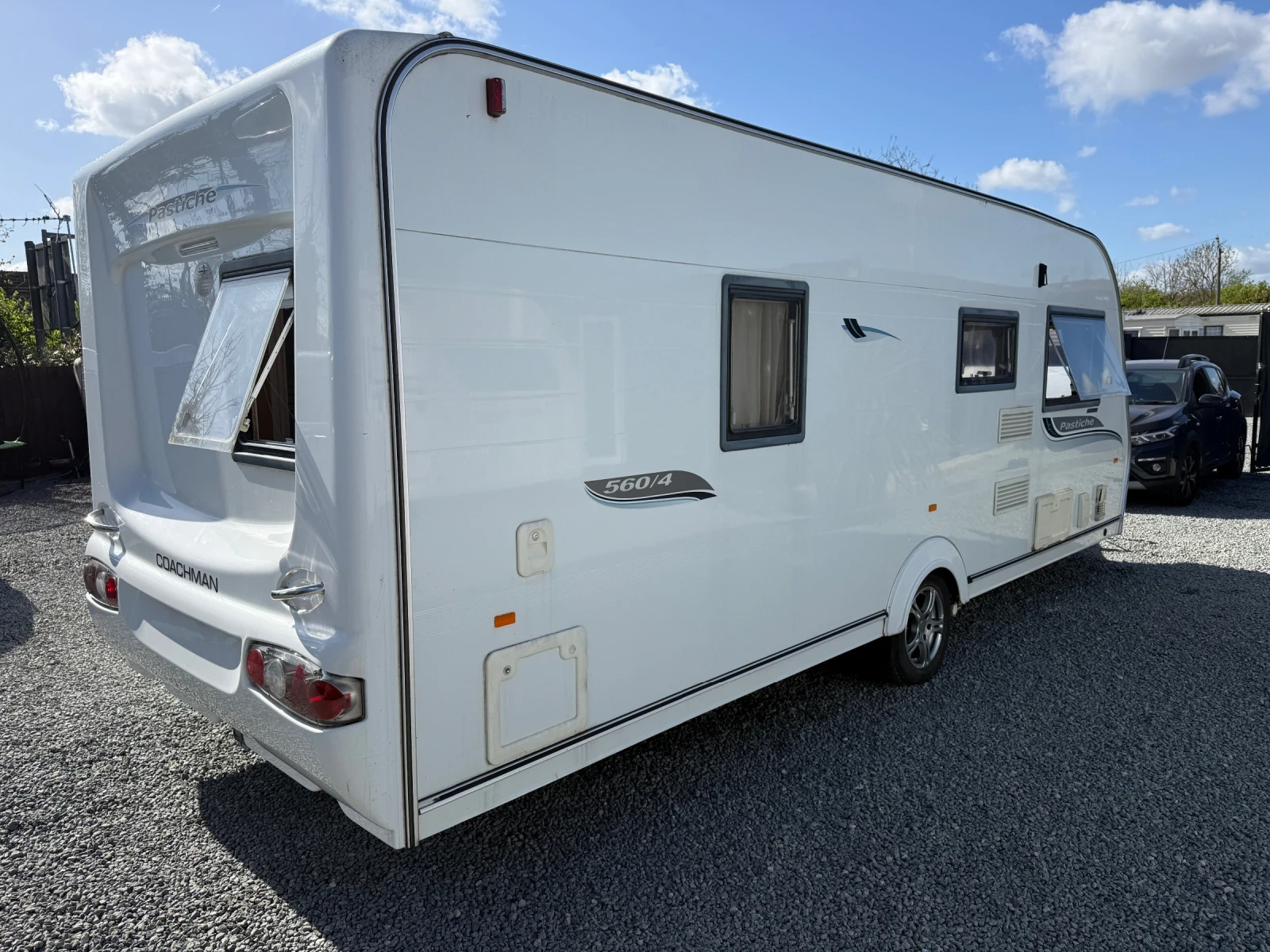 Каравана Coachmen Pastiche, снимка 16 - Каравани и кемпери - 54387787