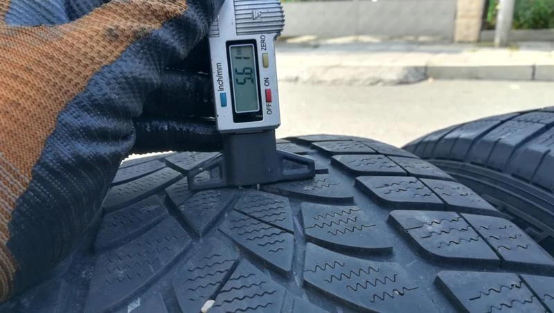 Гуми Зимни 265/50R19, снимка 6 - Гуми и джанти - 26740888