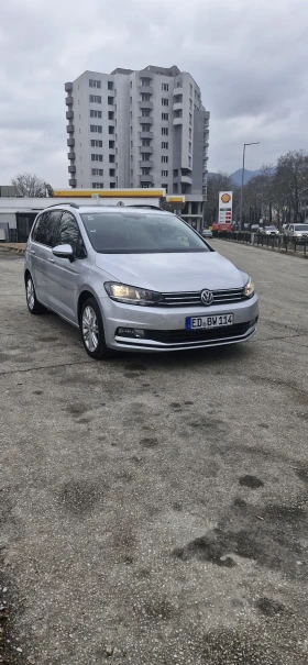 VW Touran 1.6 дизе 110к.с. Автоматик, Навигация, Фул екстри , снимка 1