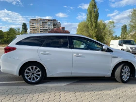 Обява за продажба на Toyota Auris 1.8 бензин/ ток ~15 390 лв. - изображение 1