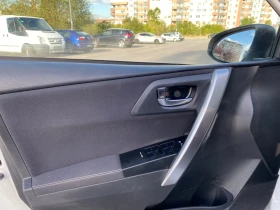 Обява за продажба на Toyota Auris 1.8 бензин/ ток ~15 390 лв. - изображение 4