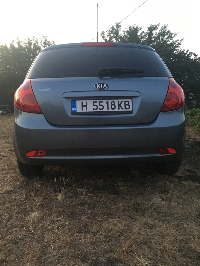 Kia Ceed, снимка 4 - Автомобили и джипове - 47520193