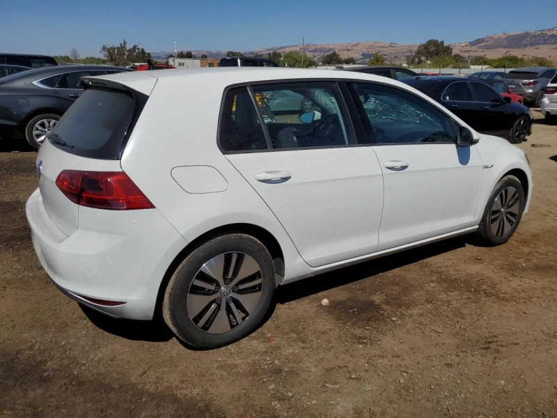 VW Golf E-GOLF SE, снимка 4 - Автомобили и джипове - 47562326