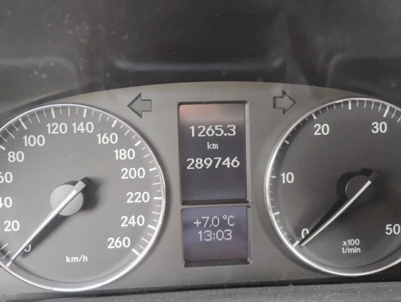 Mercedes-Benz C 220 W203, снимка 12 - Автомобили и джипове - 48562178