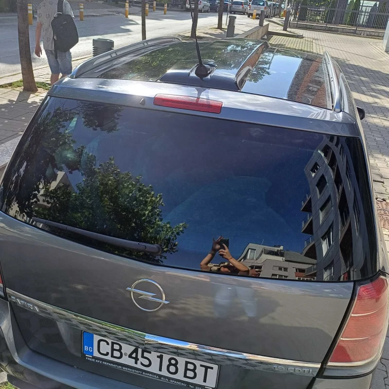 Opel Zafira 1.9 cdti, снимка 3 - Автомобили и джипове - 48666975