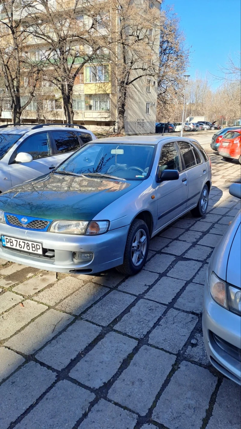 Nissan Almera 1.6SR, снимка 4 - Автомобили и джипове - 48738278