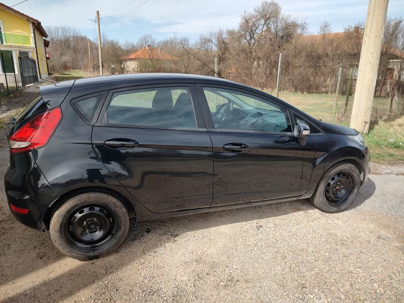 Ford Fiesta 1.6 Tdci, снимка 7 - Автомобили и джипове - 49503958