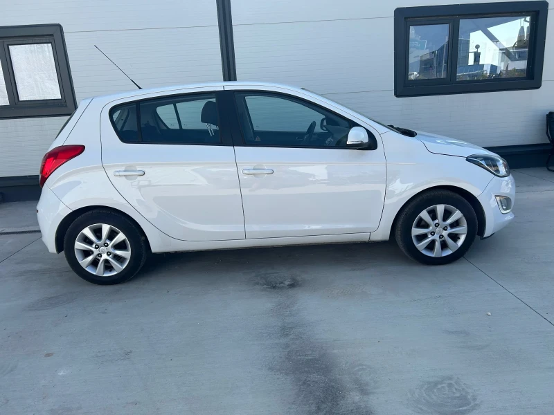 Hyundai I20 1.4 CRDI 90ps, снимка 7 - Автомобили и джипове - 51880946