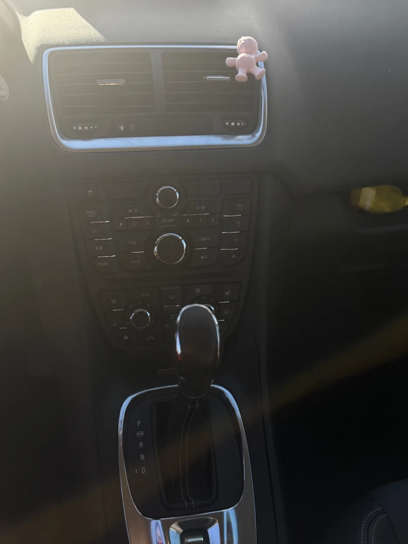 Opel Meriva 1.7DCI, снимка 13 - Автомобили и джипове - 52185970