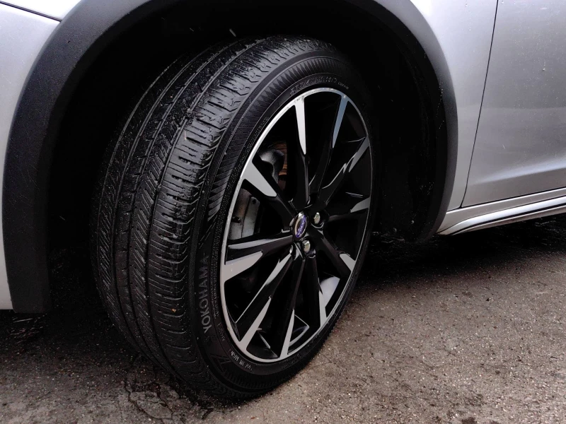 Volvo V60 Cross Country 2.4 D4-190к.с Euro-6b Momentum AWD, снимка 17 - Автомобили и джипове - 52372608