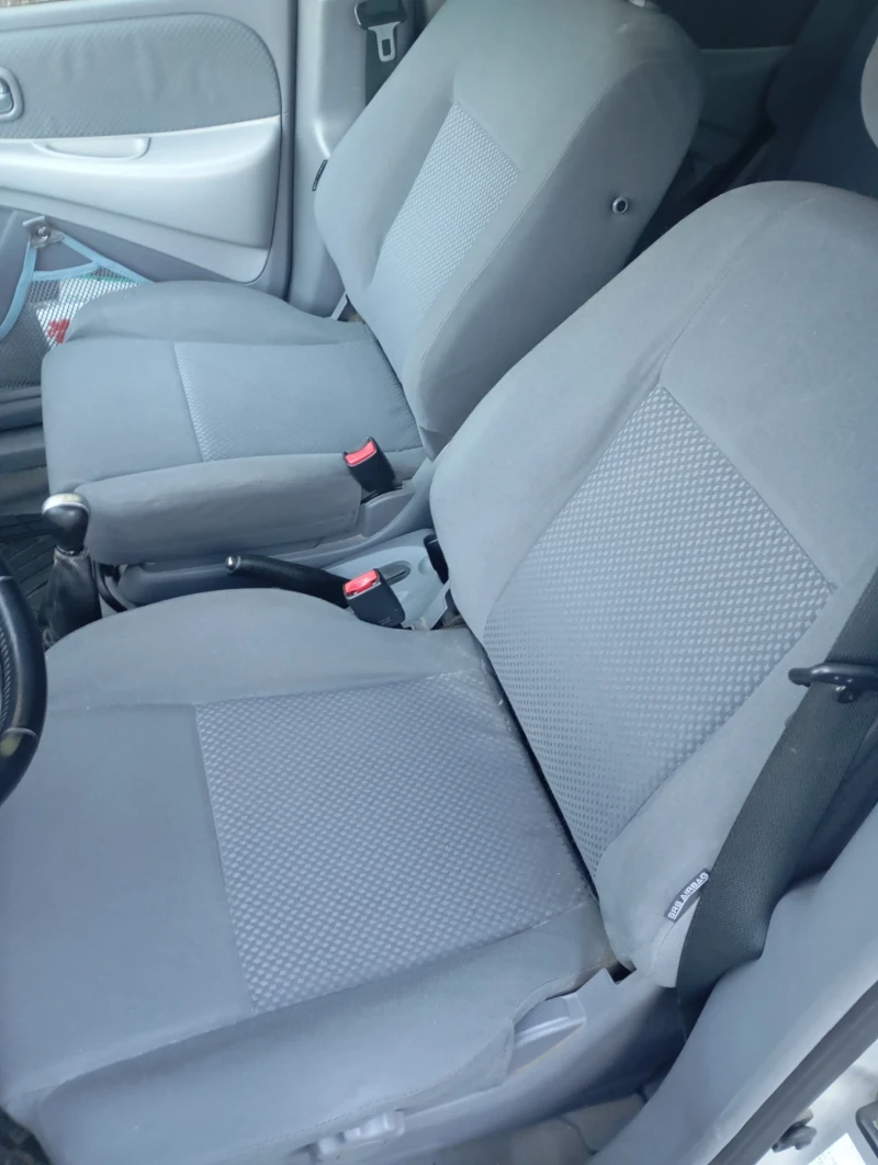 Nissan Almera tino 1.8 Acenta 73500km, снимка 6 - Автомобили и джипове - 52795034