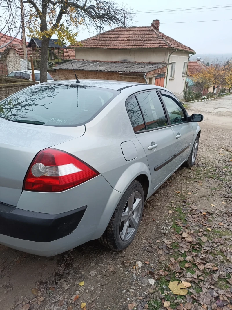 Renault Megane 1.9dci, снимка 6 - Автомобили и джипове - 52976521