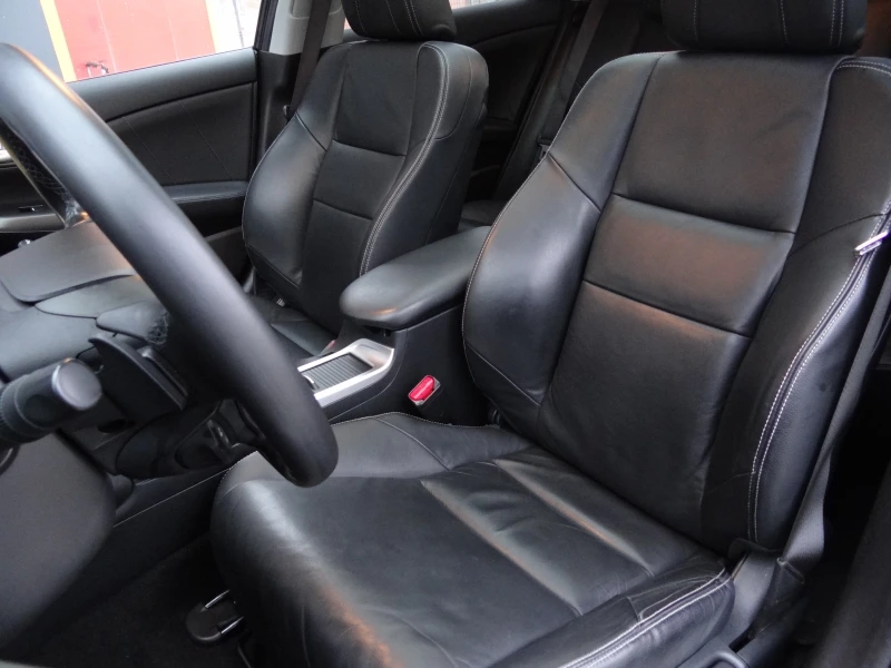 Honda Civic 1.8i-Auto/Koja/Navi/Panorama/Keyless/Xenon/Camera/, снимка 12 - Автомобили и джипове - 53061306