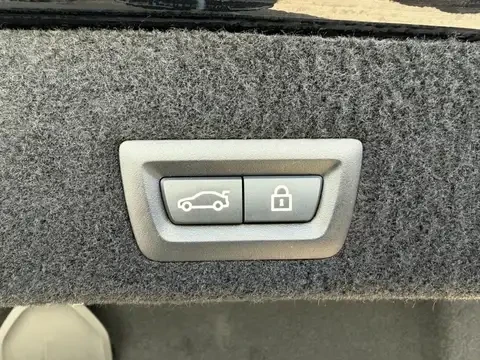 BMW 760 6.6 V12 * 25K KM * БЕЗ ИНЦИДЕНТИ * , снимка 16 - Автомобили и джипове - 55234324