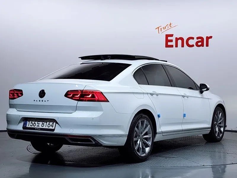 VW Passat 2.0 TDI PRESTIGE, снимка 2 - Автомобили и джипове - 55295647