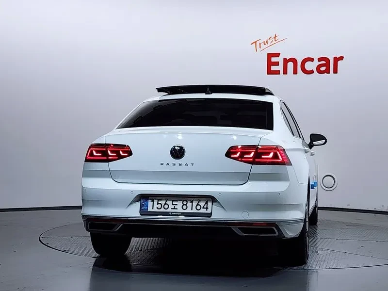 VW Passat 2.0 TDI PRESTIGE, снимка 4 - Автомобили и джипове - 55295647