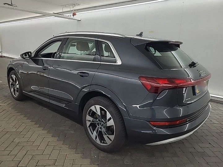 Audi E-Tron ОЧАКВАН ВНОС/ДАНЪЧЕН КРЕДИТ/ETRON50GUATTRO ADVANCE, снимка 5 - Автомобили и джипове - 55626309