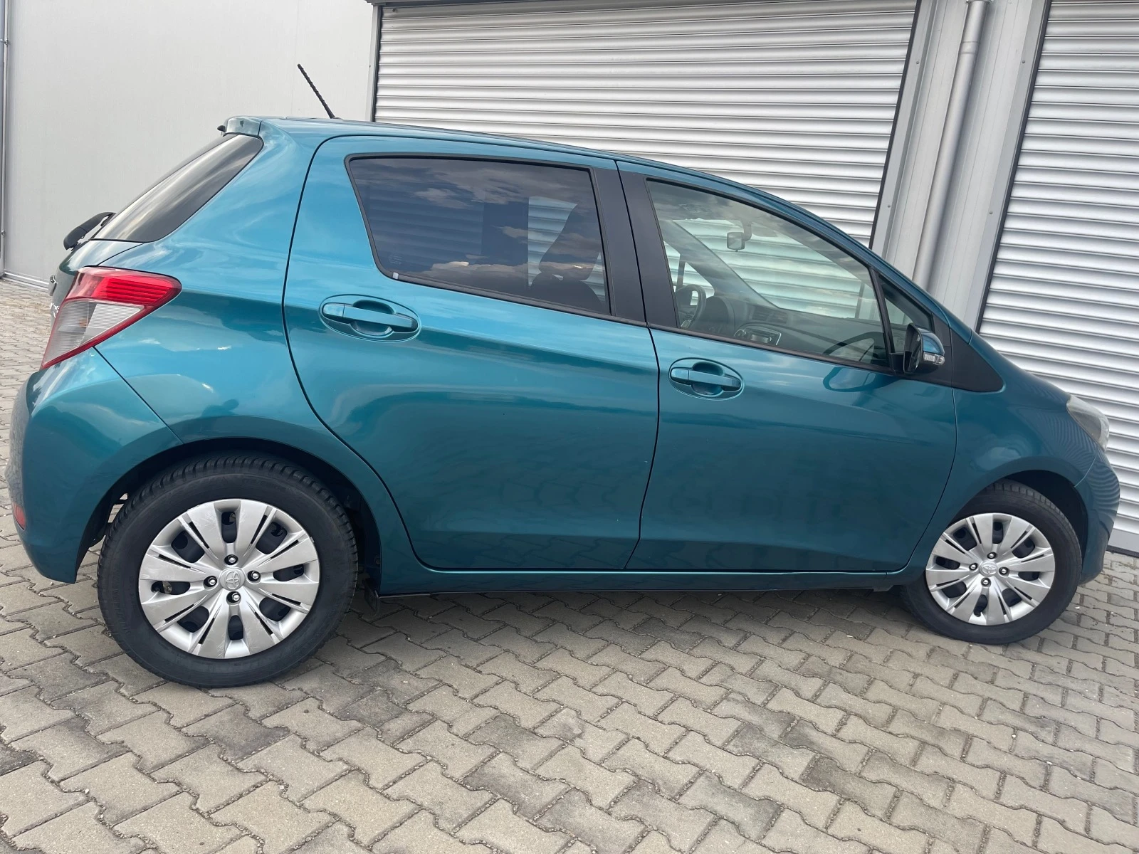 Toyota Yaris 1.0i 69к.с., нави, кам., мулти, клима, е5 - изображение 8