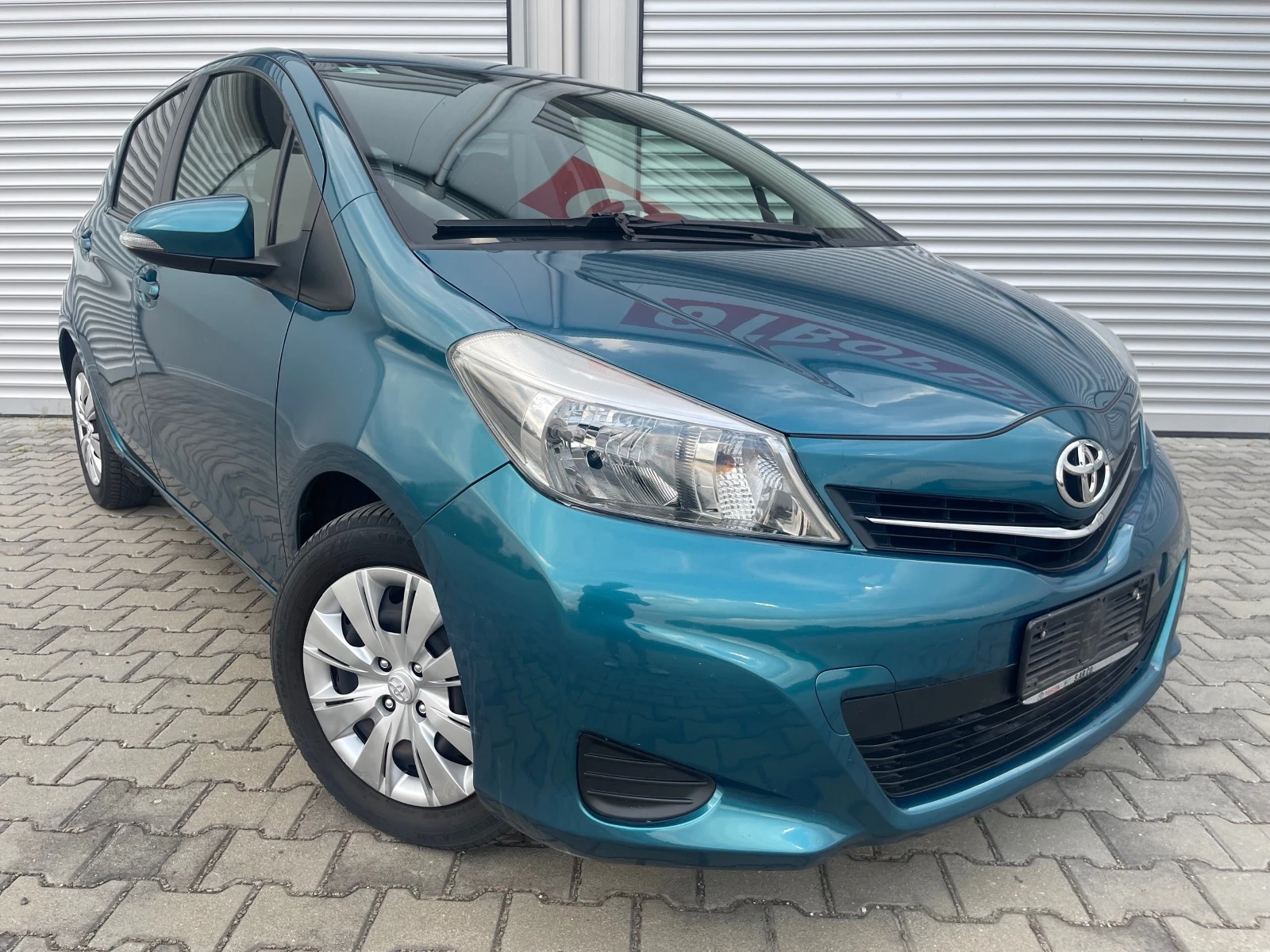 Toyota Yaris 1.0i 69к.с., нави, кам., мулти, клима, е5 - изображение 4