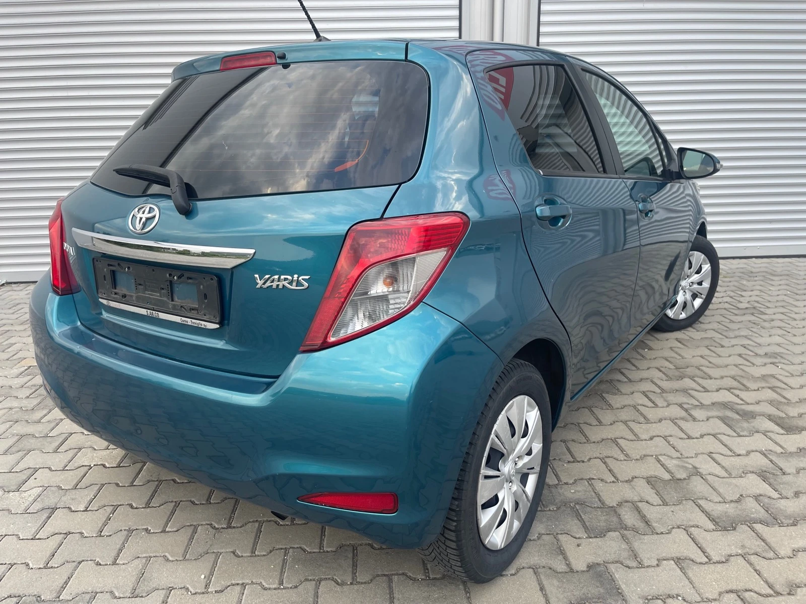 Toyota Yaris 1.0i 69к.с., нави, кам., мулти, клима, е5 - изображение 5