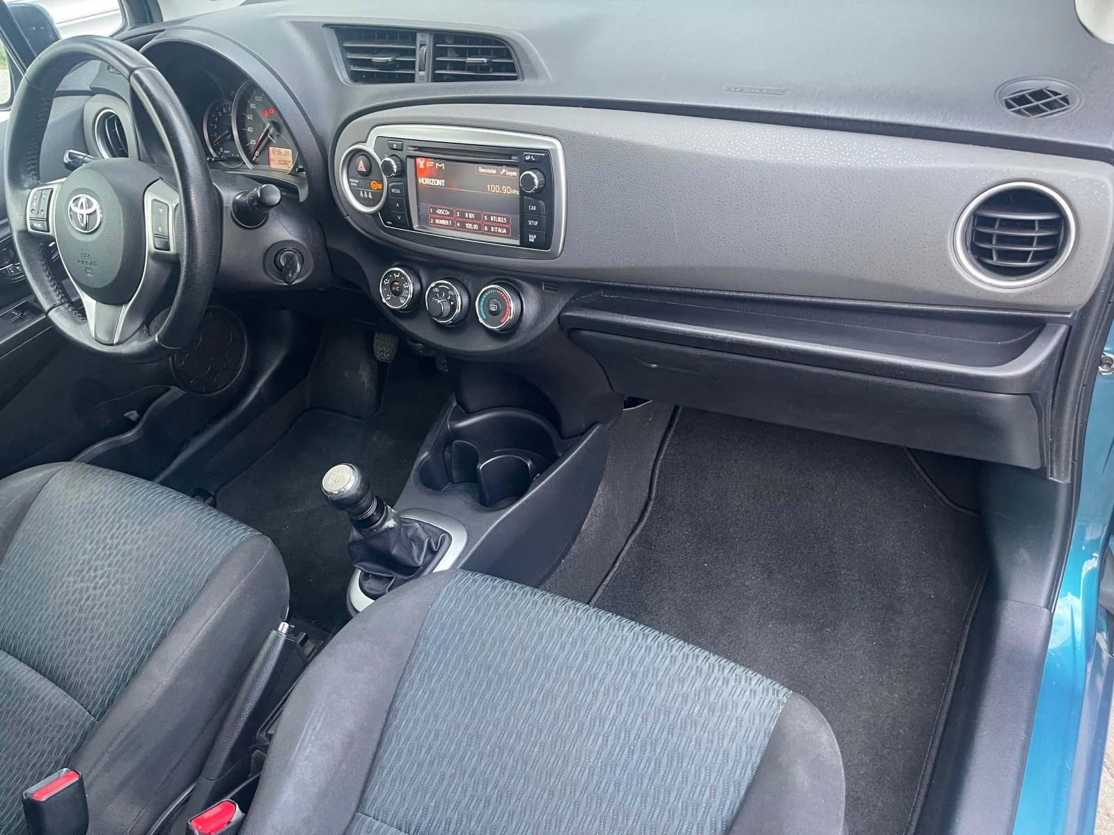 Toyota Yaris 1.0i 69к.с., нави, кам., мулти, клима, е5 - изображение 9