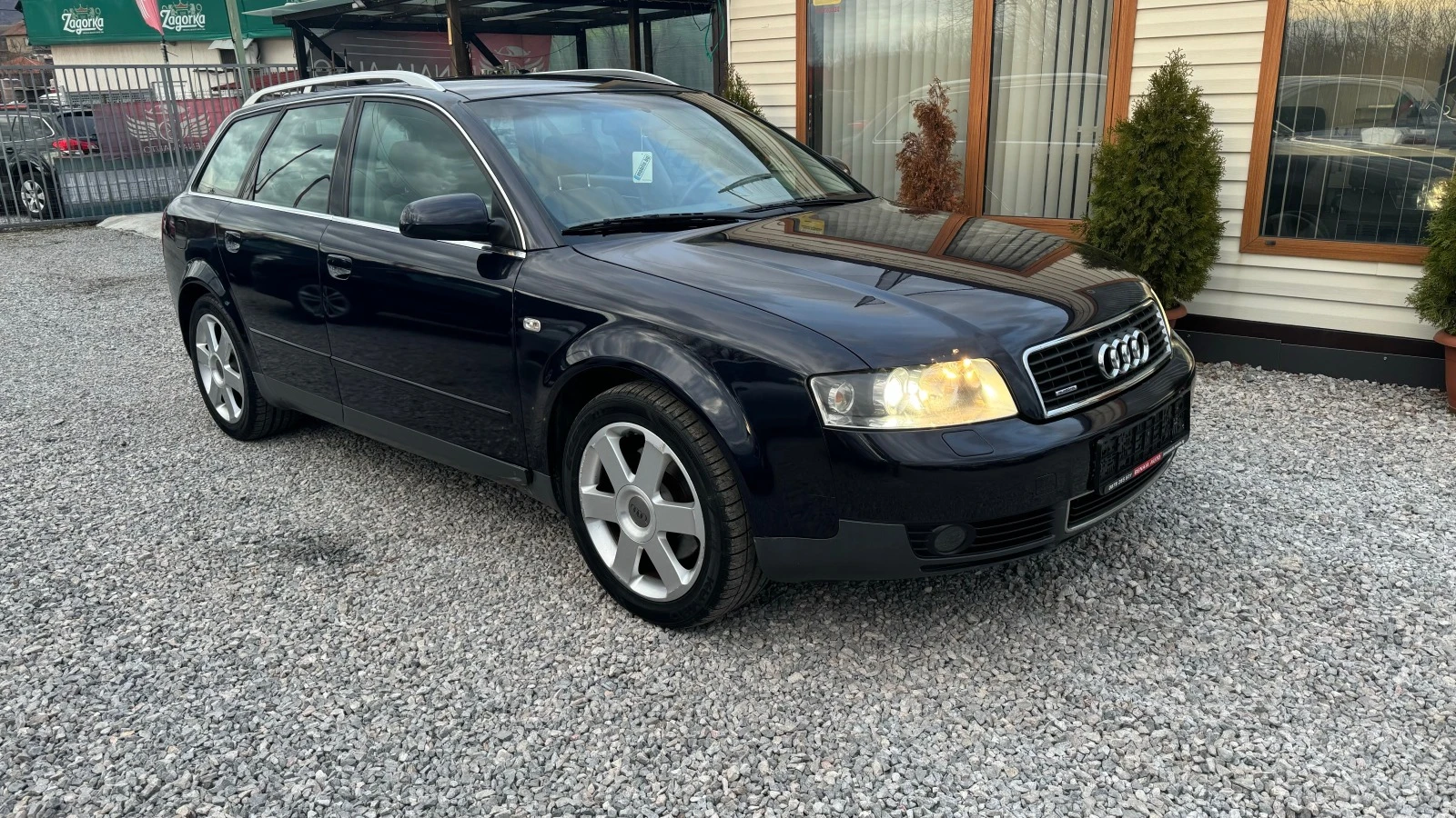 Audi A4 3.0 V6 4x4 220k.c  - изображение 2