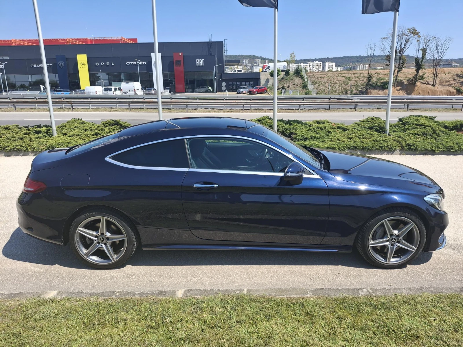 Mercedes-Benz C 400 4MATIC Coupe - изображение 4