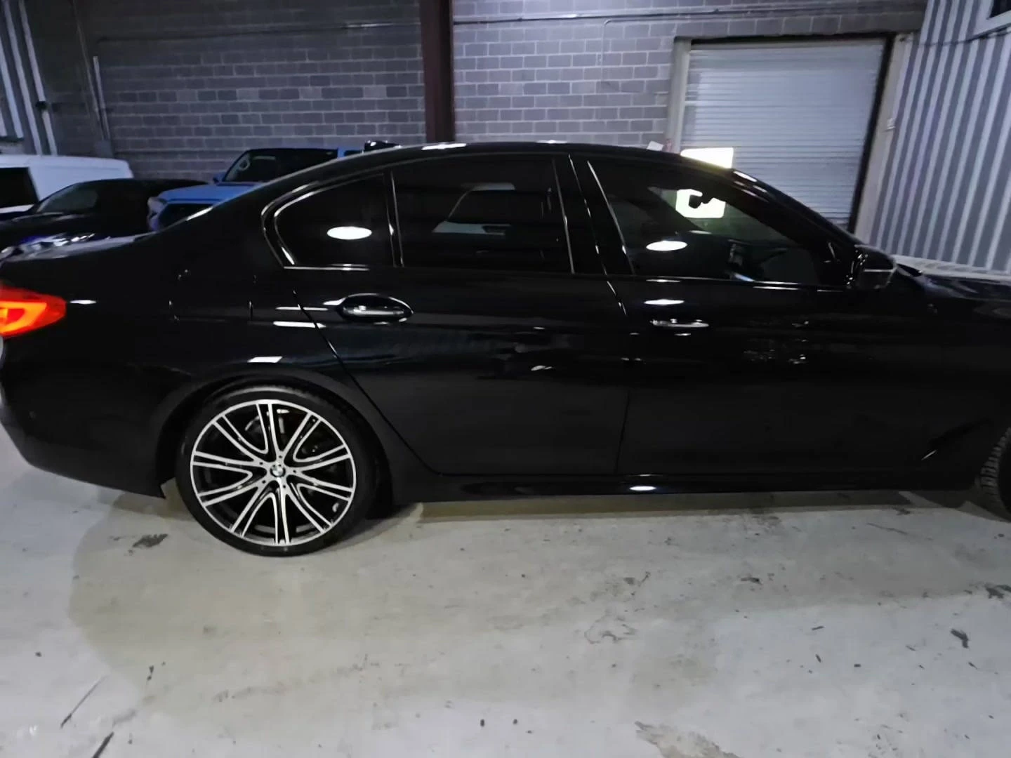 BMW 540 M-SPORT* * CLIMATE SEATS* * NAV* * PARK SENSORS* * - изображение 4