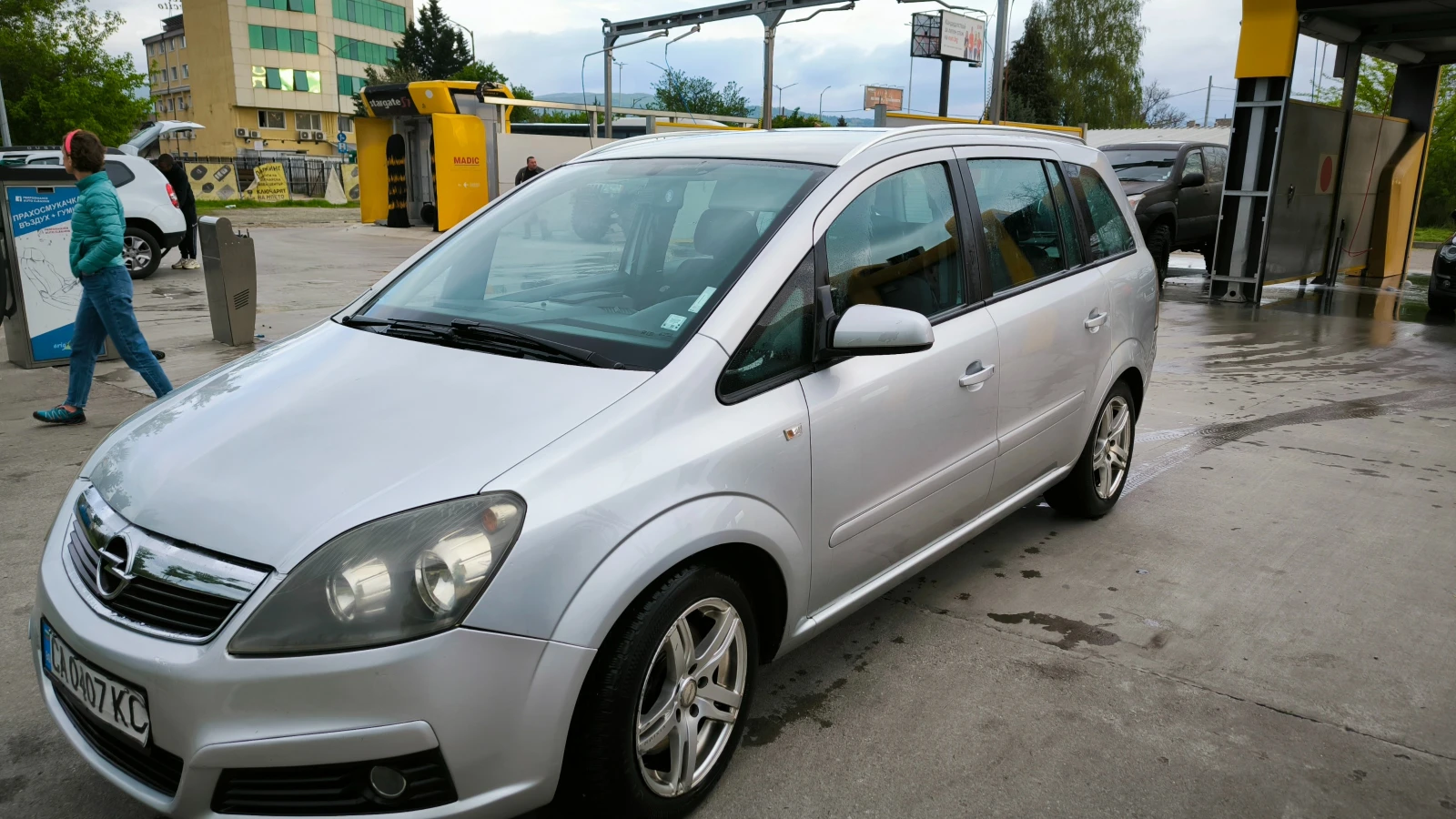 Opel Zafira 1.9 CDTI - изображение 3