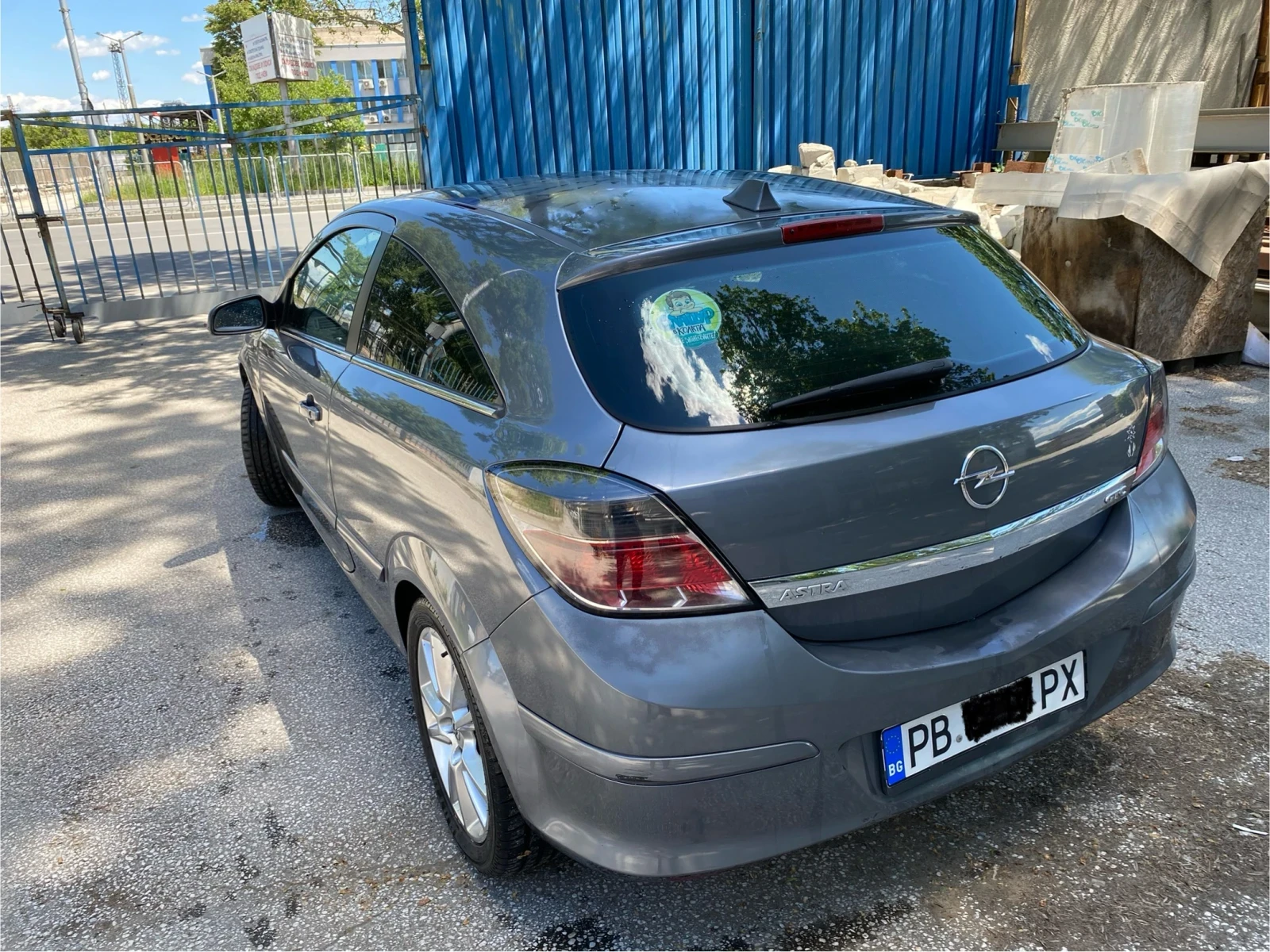 Opel Astra GTC - изображение 6