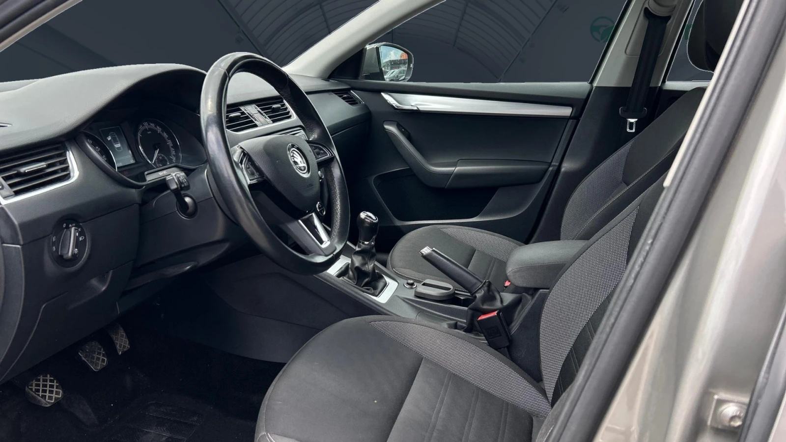 Skoda Octavia 1.6 TDi, Месечна вноска от 460 лв. - изображение 9