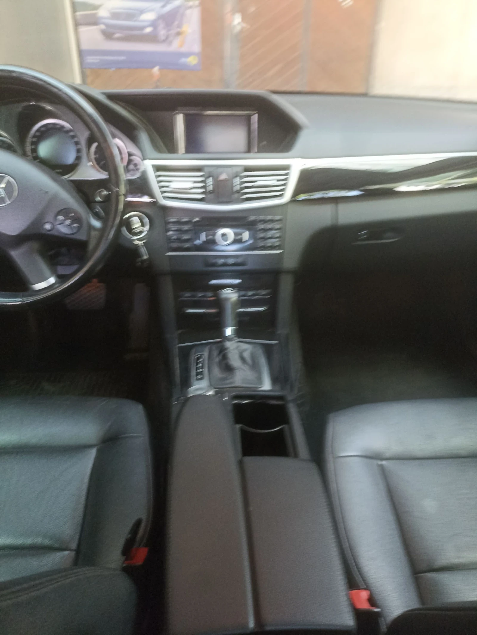 Mercedes-Benz E 220  - изображение 8