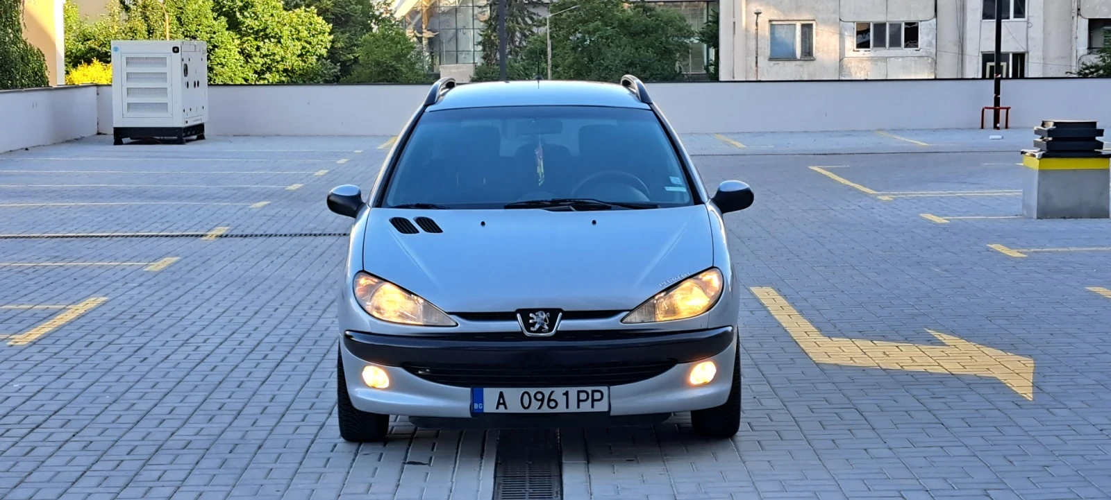Peugeot 206 1.4I/206SW - изображение 2