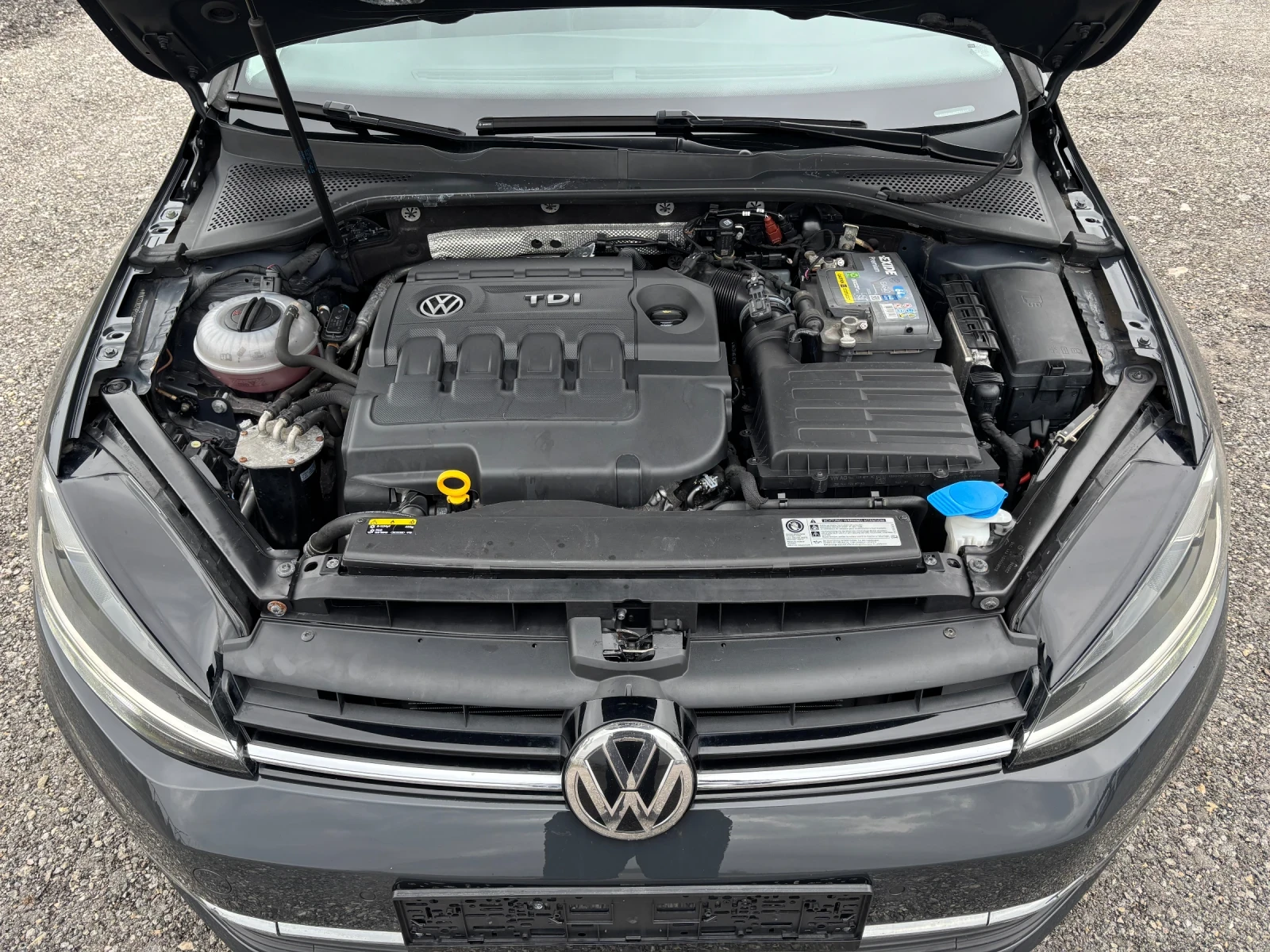 VW Golf 1.6 TDI | Mobile.bg   16