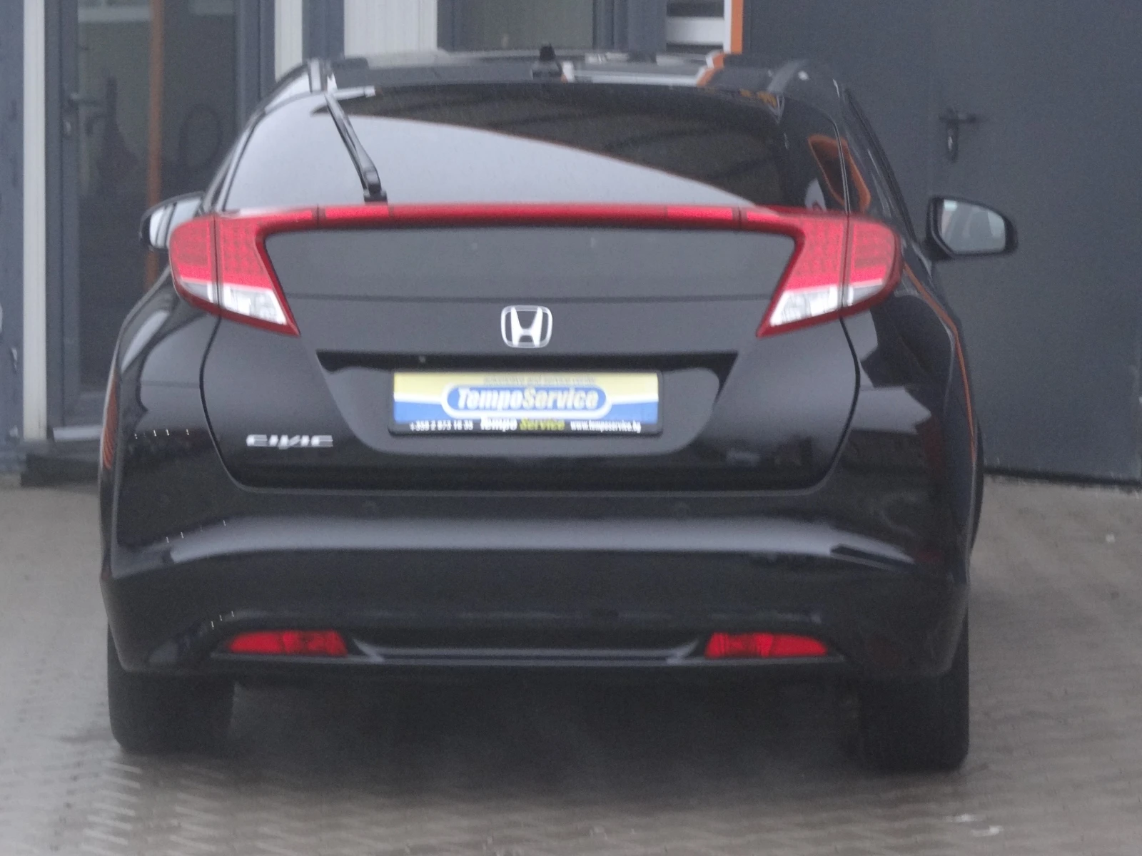 Honda Civic 1.8i-Auto/Koja/Navi/Panorama/Keyless/Xenon/Camera/ - изображение 4