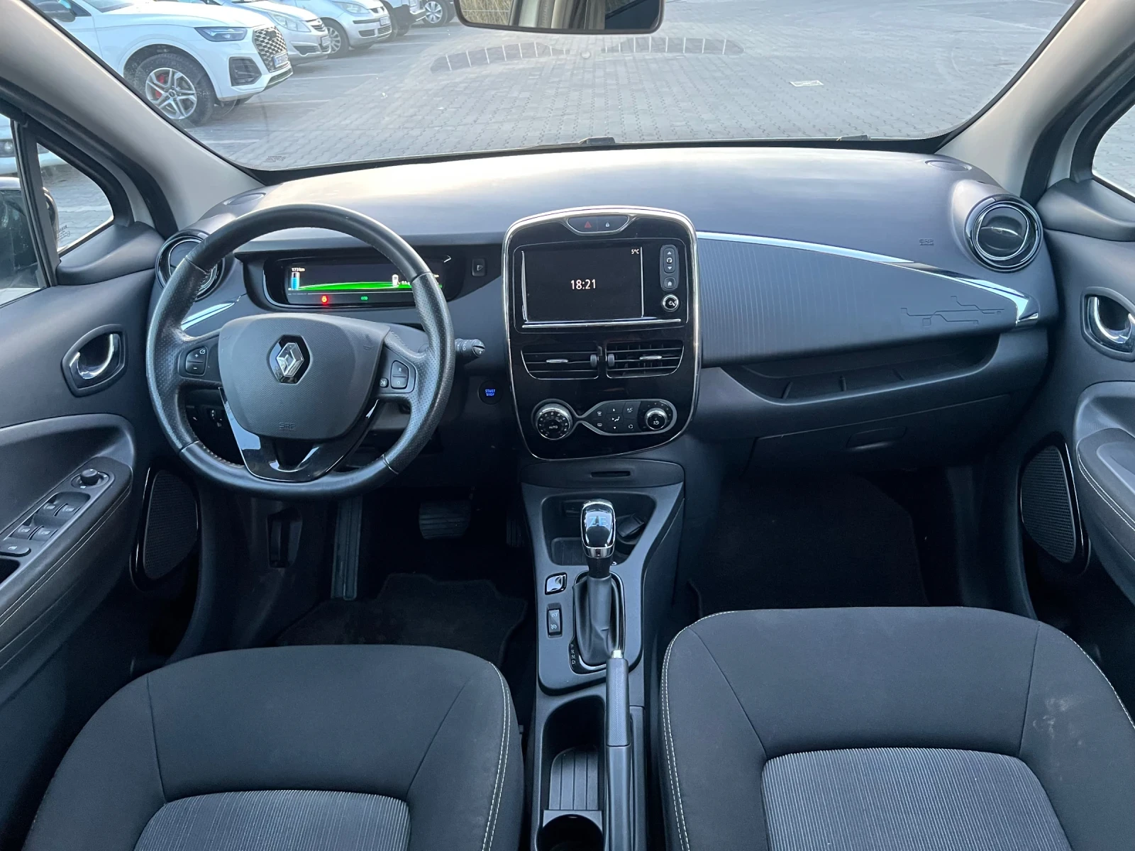 Renault Zoe R90 Intense, снимка 11 - Автомобили и джипове - 53786511