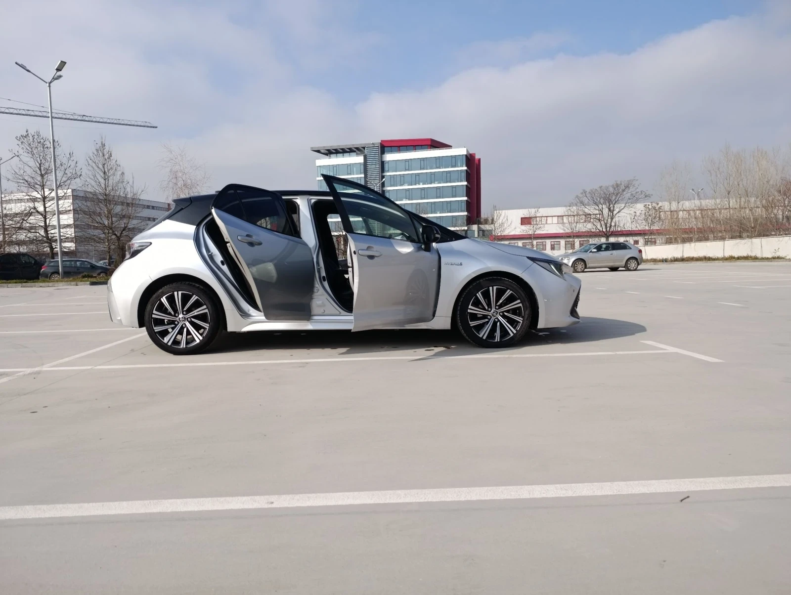 Toyota Corolla, снимка 11 - Автомобили и джипове - 54093479