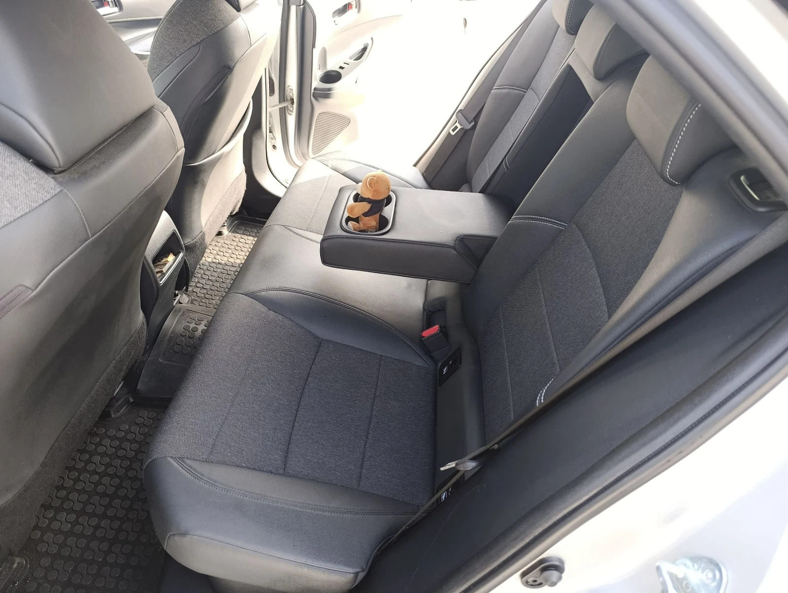 Toyota Corolla, снимка 10 - Автомобили и джипове - 54093479