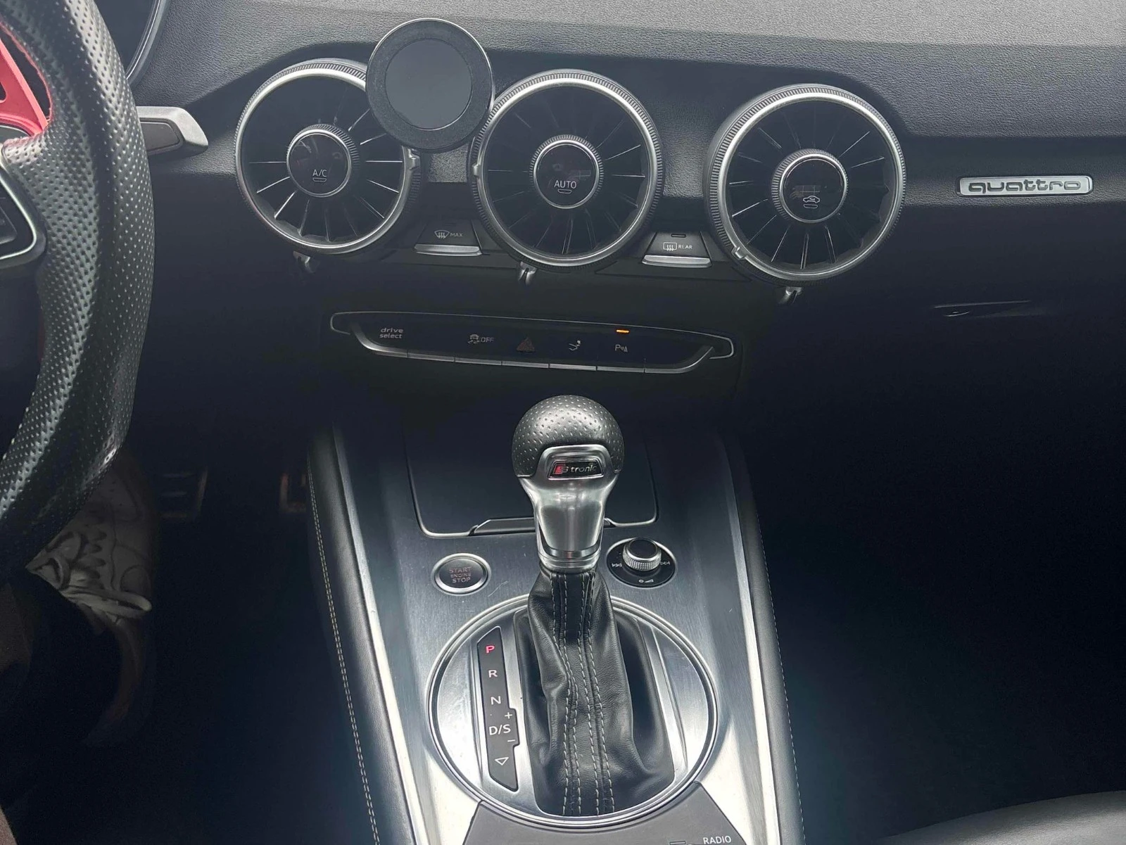 Audi Tt 2.0T РЕГИСТАЦИЯ+ ОБСЛУЖВАНЕ, снимка 8 - Автомобили и джипове - 54148725