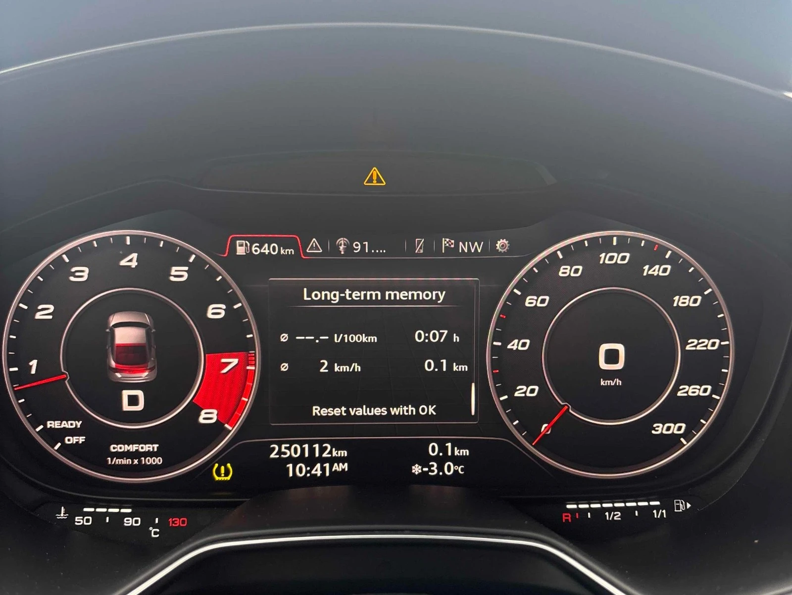 Audi Tt 2.0T РЕГИСТАЦИЯ+ ОБСЛУЖВАНЕ, снимка 7 - Автомобили и джипове - 54148725