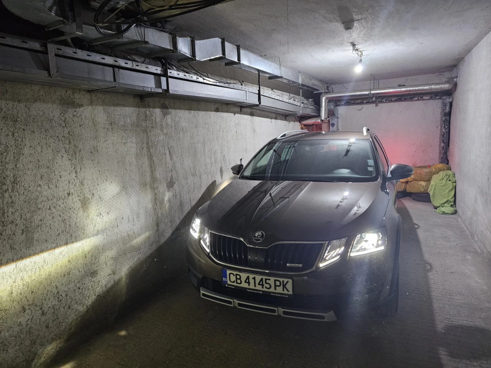 Skoda Octavia Scout, снимка 6 - Автомобили и джипове - 54323203