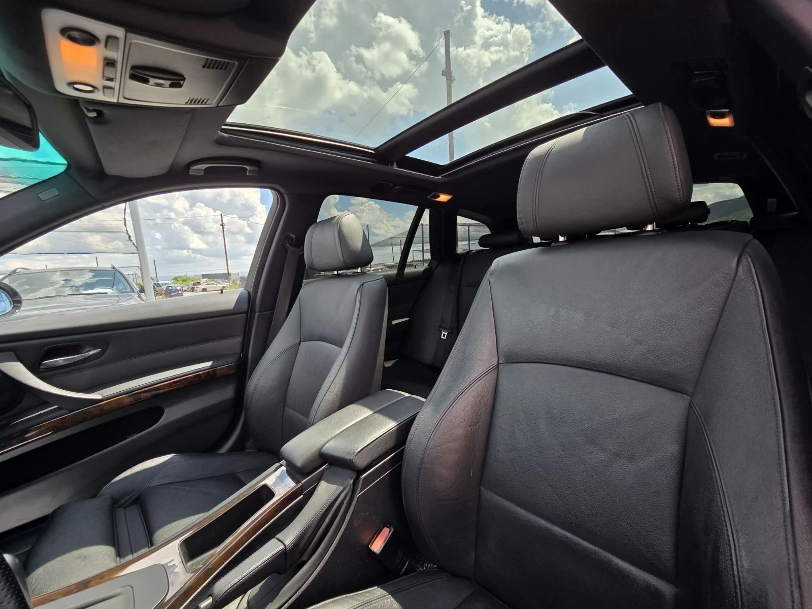 BMW 330 330xd Mpaket, снимка 13 - Автомобили и джипове - 54959410