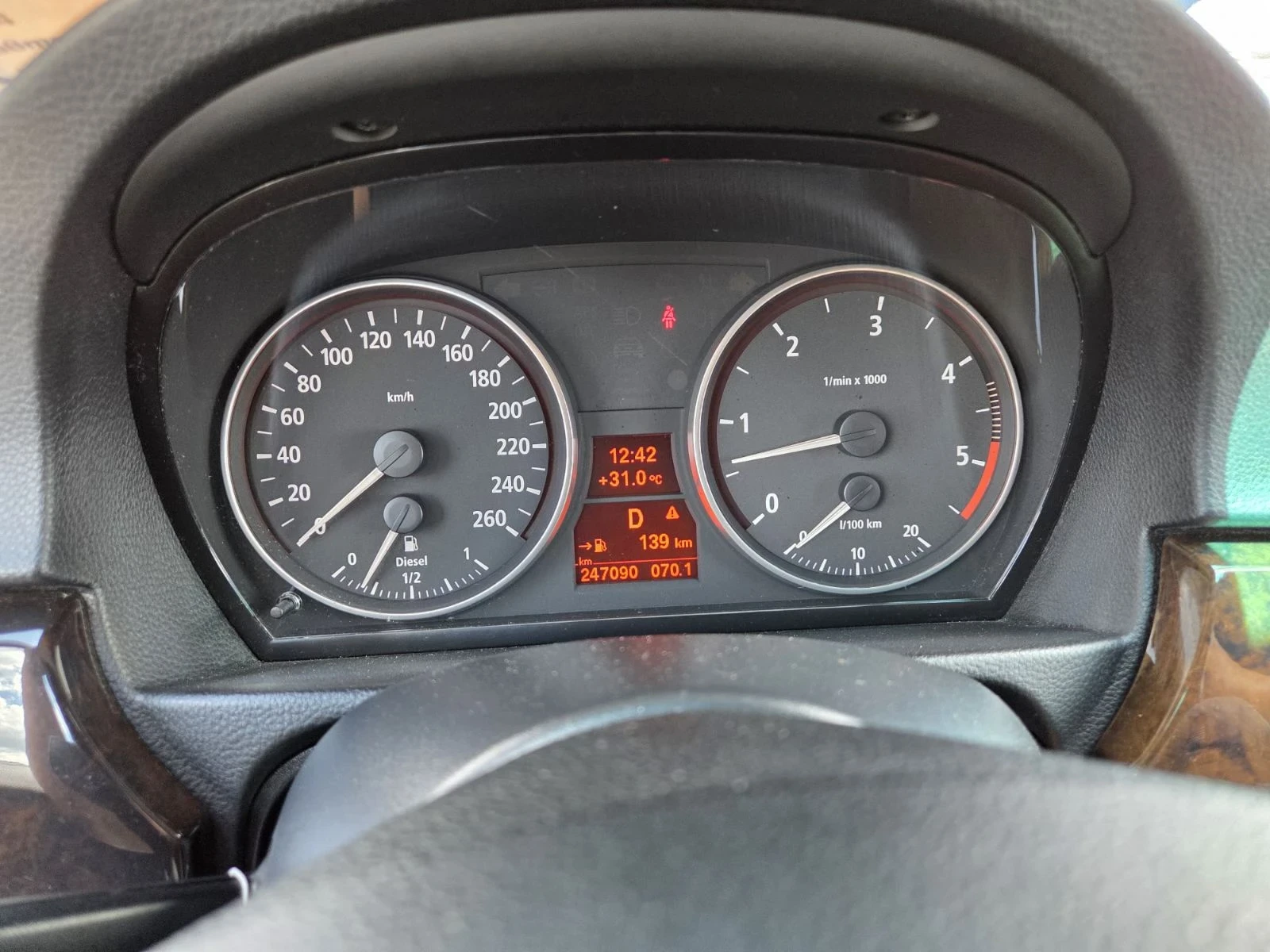 BMW 330 330xd Mpaket, снимка 9 - Автомобили и джипове - 54959410