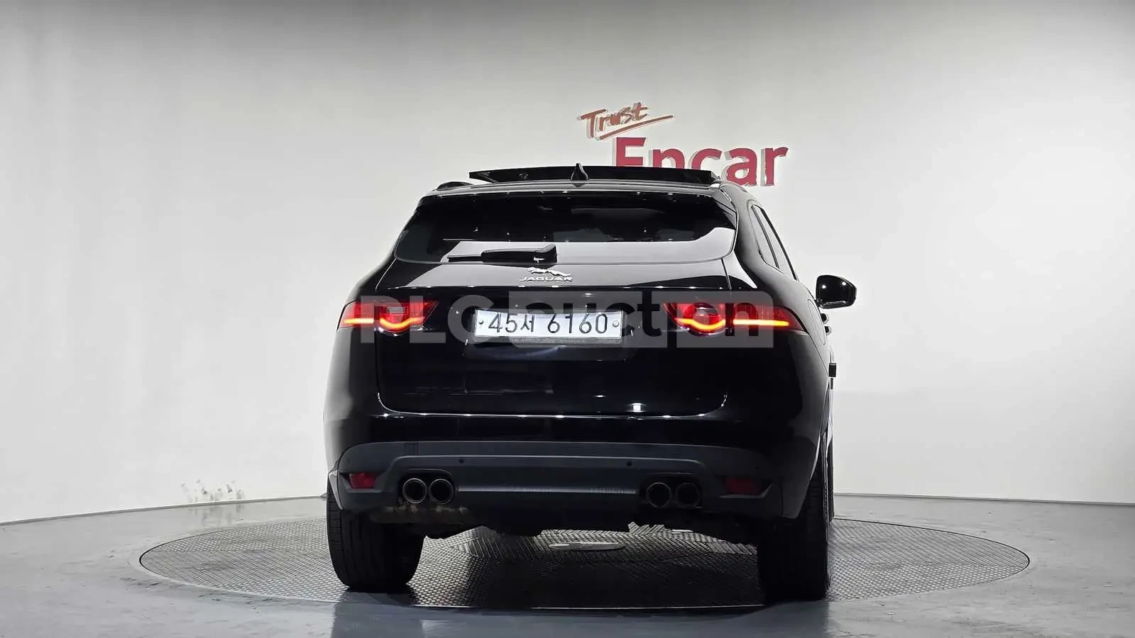 Jaguar E-pace ПОДГРЕВИ * ПАНО * KEYLESS * АВТОКРЕДИТ , снимка 4 - Автомобили и джипове - 54999342