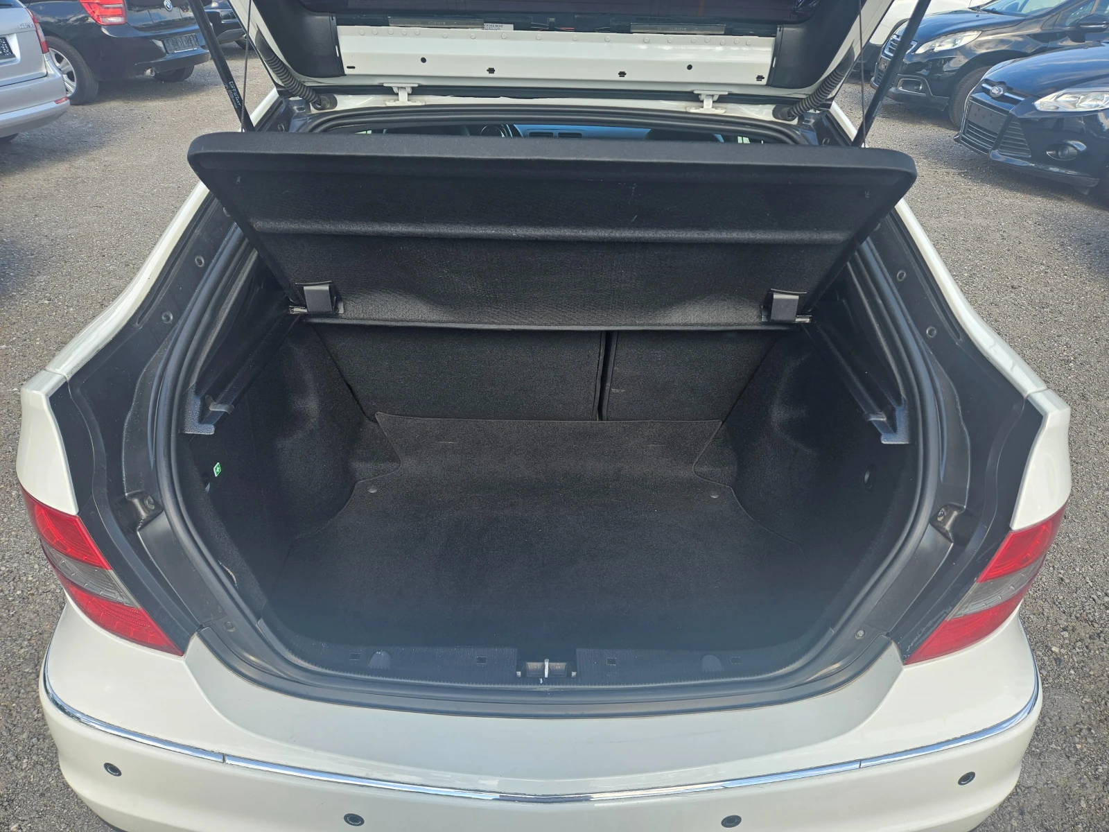 Mercedes-Benz CLC 2.2CDI КОЖА-НАВИГАЦИЯ-ПЕРФЕКТЕН, снимка 7 - Автомобили и джипове - 55221689