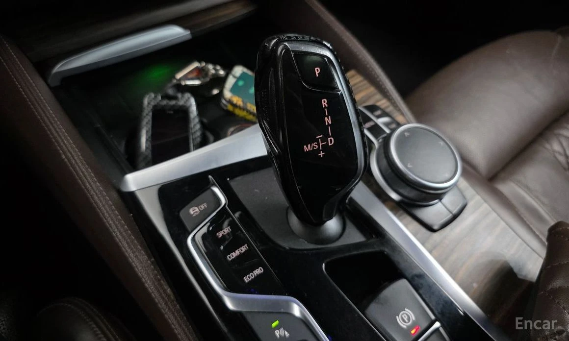 BMW 520, снимка 9 - Автомобили и джипове - 55274541