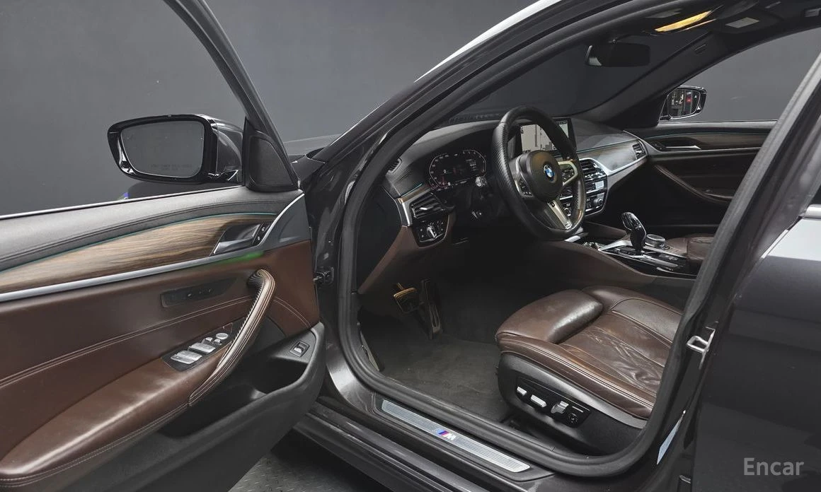BMW 520, снимка 10 - Автомобили и джипове - 55274541